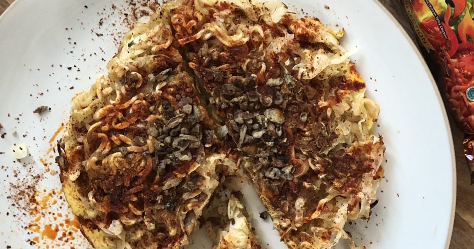 Cara membuat Okonomiyaki dengan Mie Instan